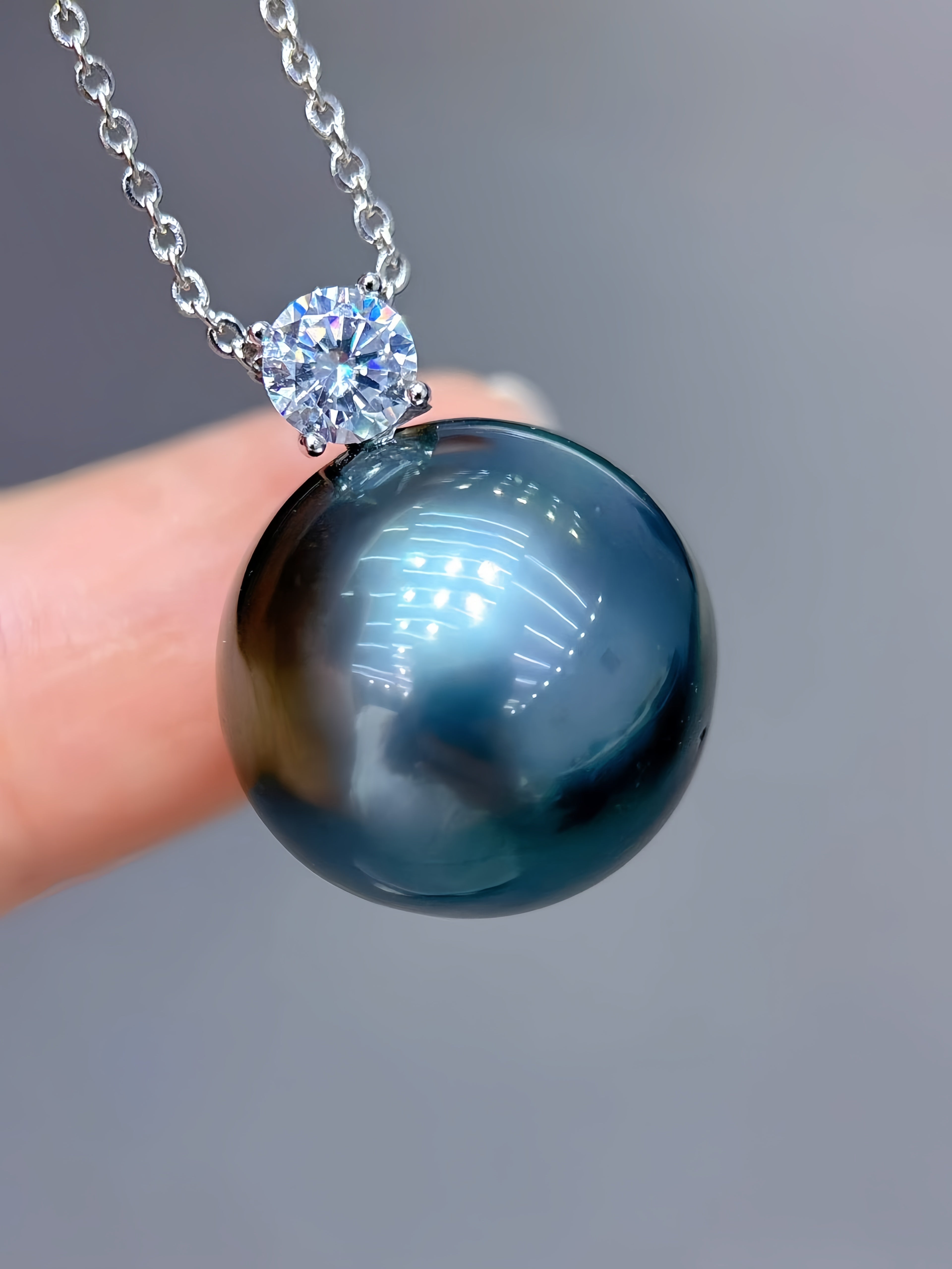 15-16mm Tahitian Pearl Pendant P.01