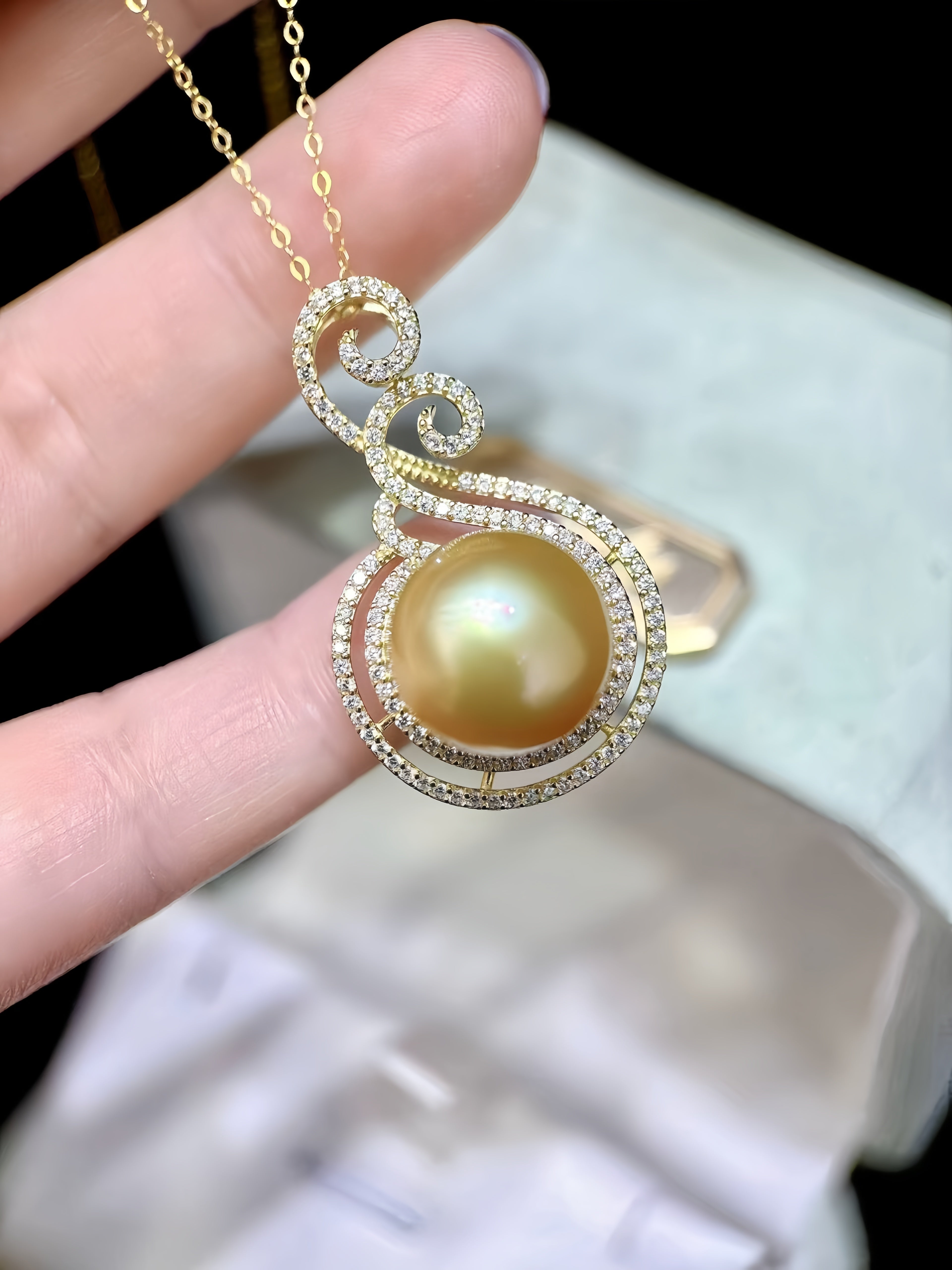 14-15mm South Sea Gold Pearl Pendant P.01