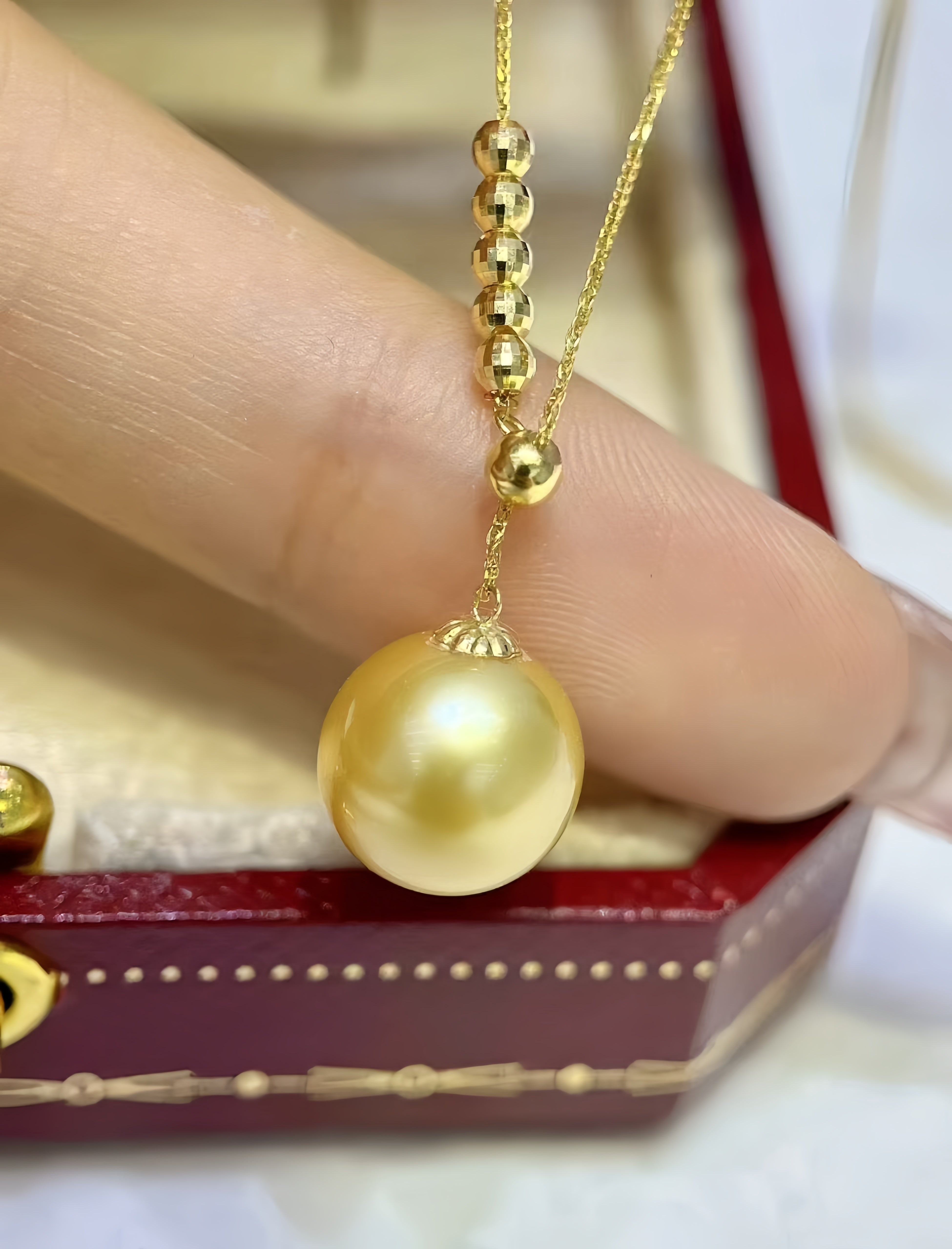 10-11mm South Sea Gold Pearl Pendant/18K Gold P.01