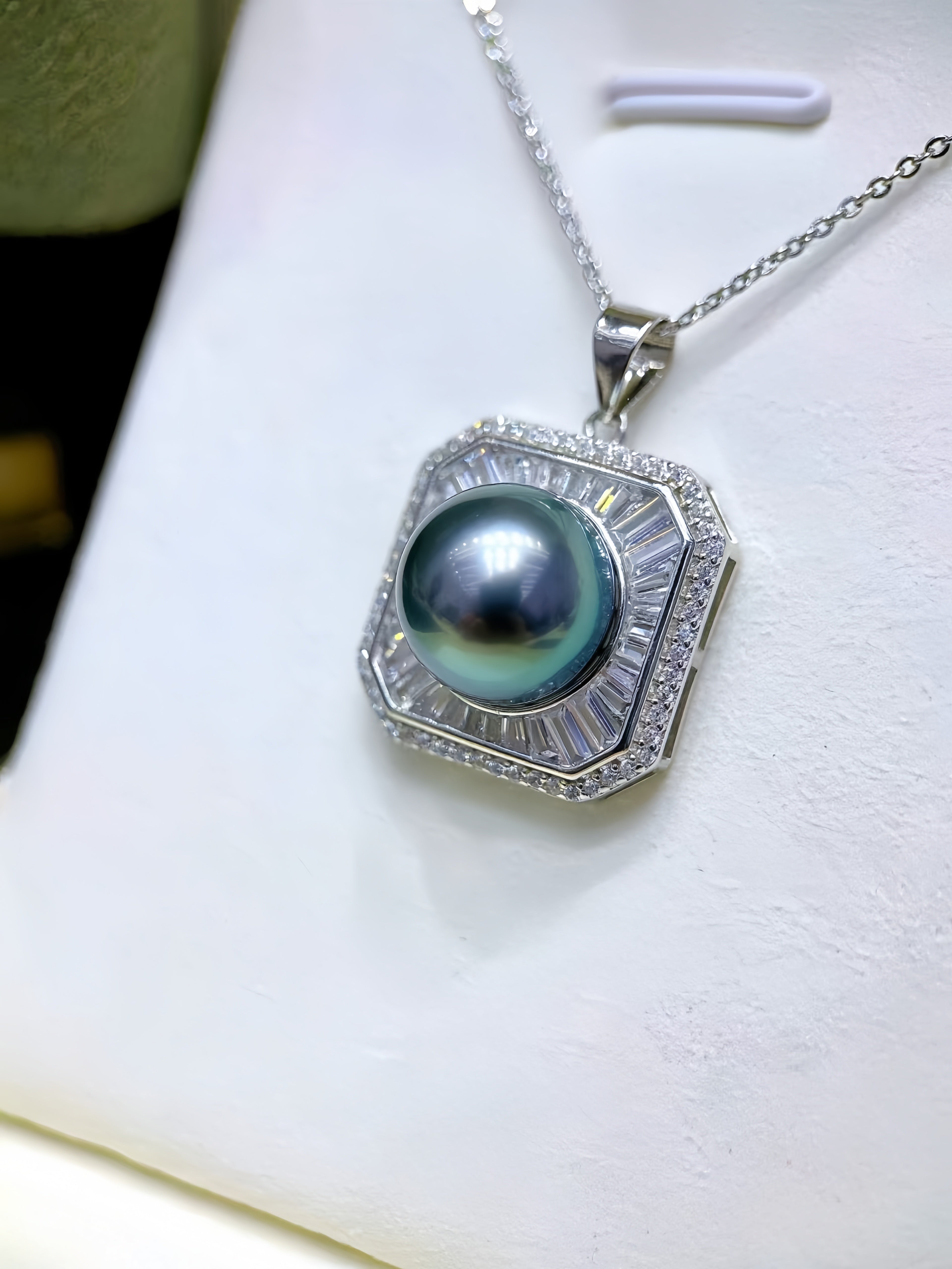 11-12mm Tahitian Pearl Pendant P.04