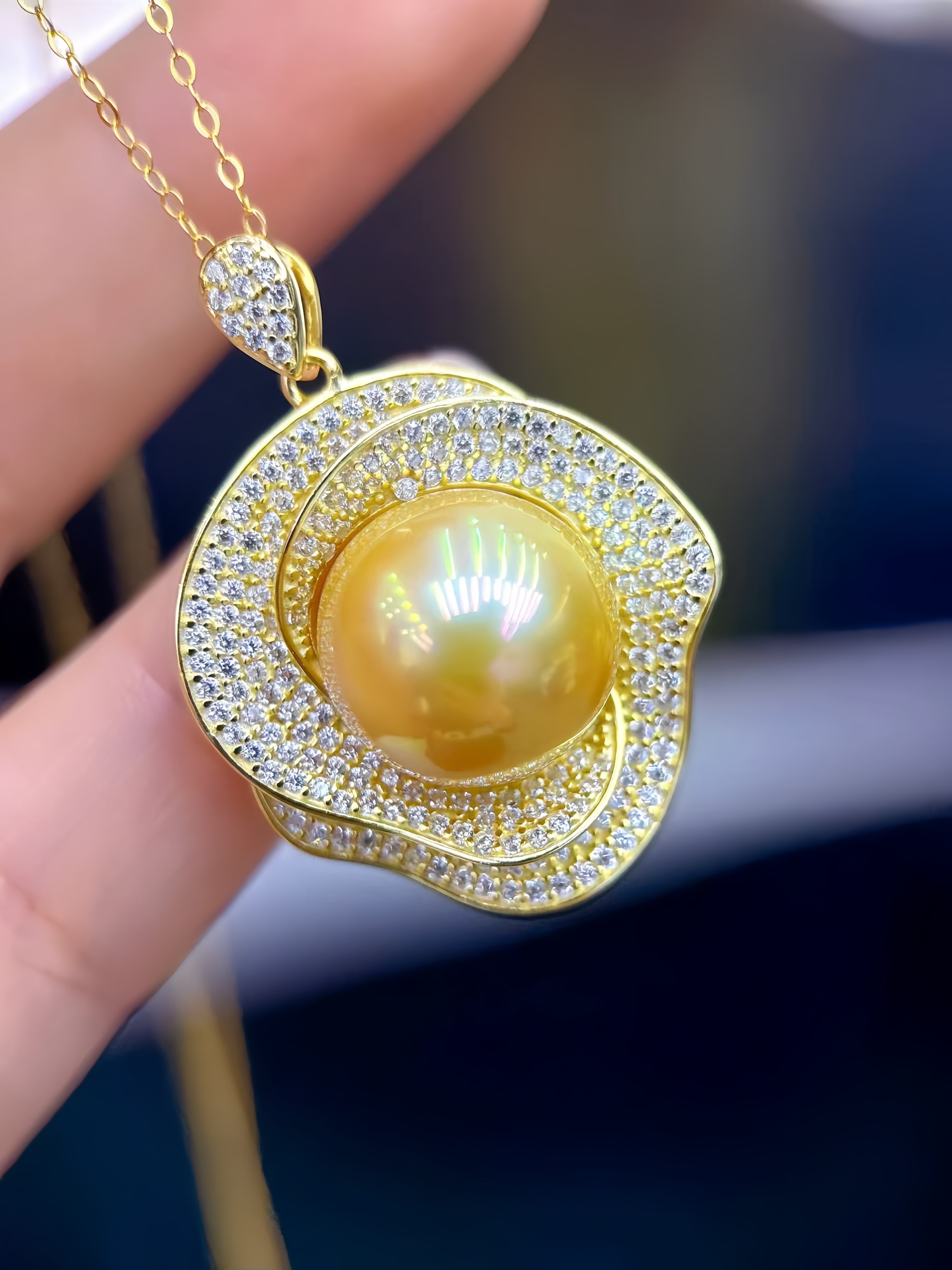 13-14mm South Sea Gold Pearl Pendant P.02