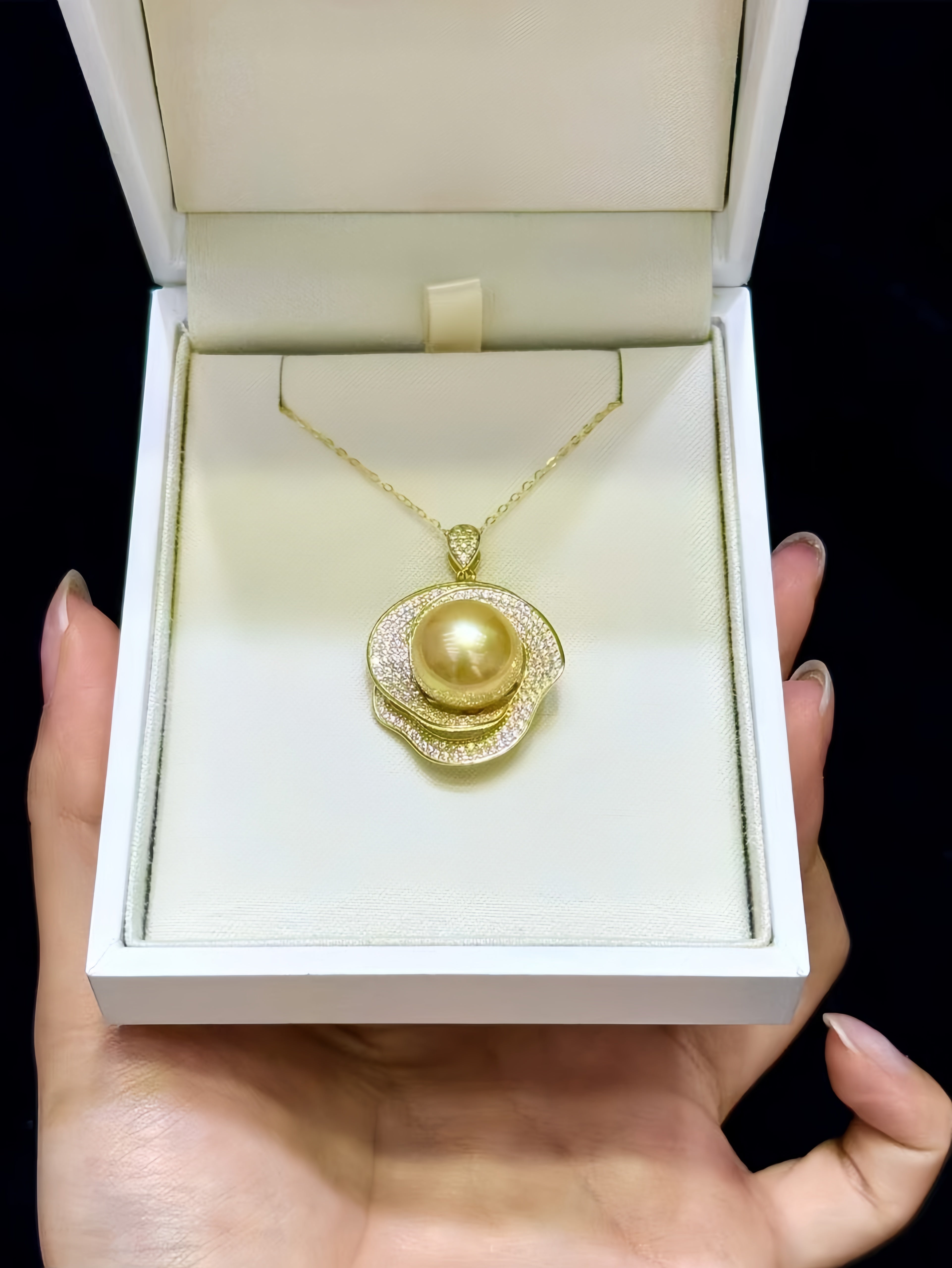 13-14mm South Sea Gold Pearl Pendant P.02
