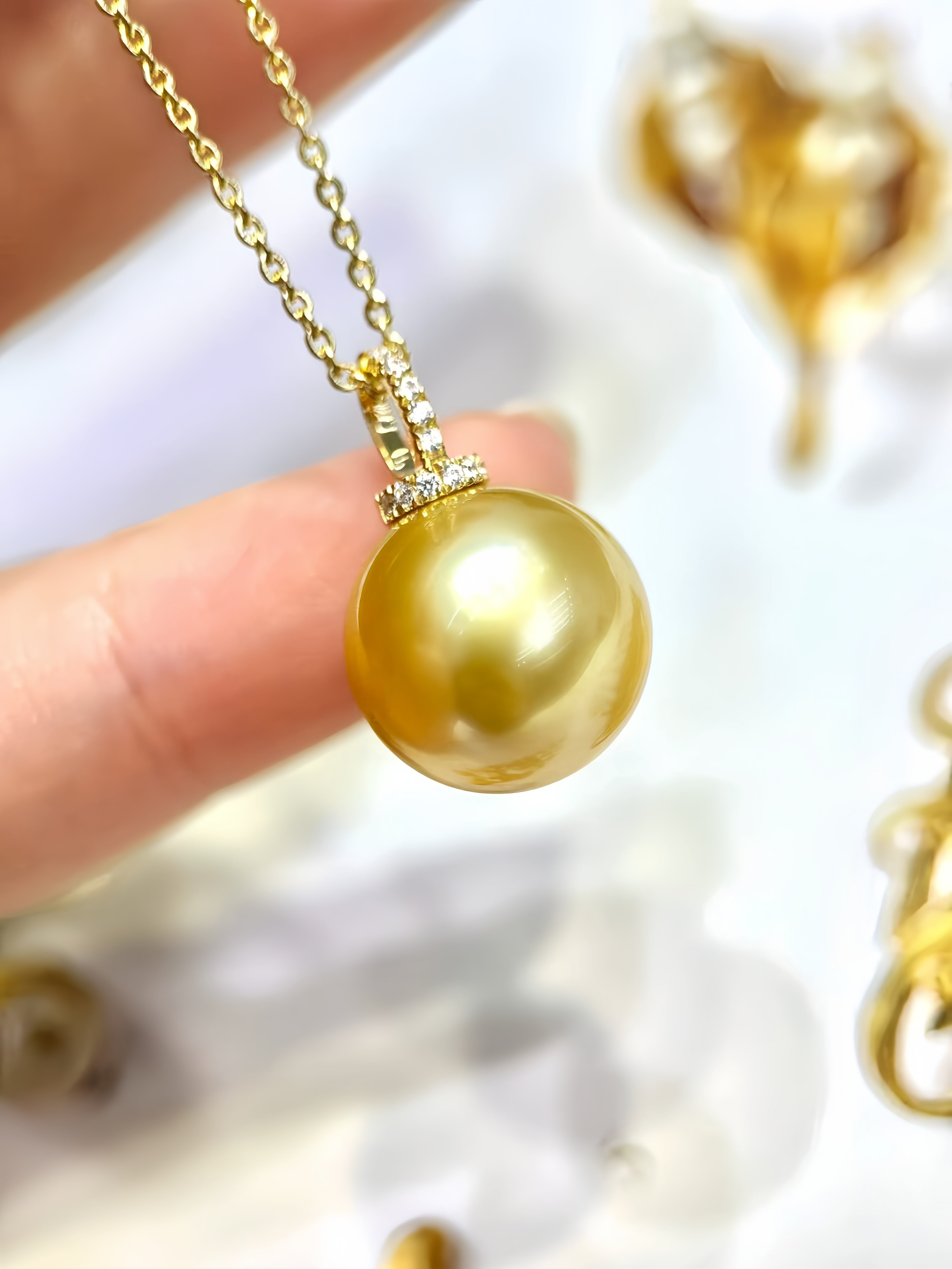 12-13mm  South Sea Gold Pearl Pendant/18K Gold P.03