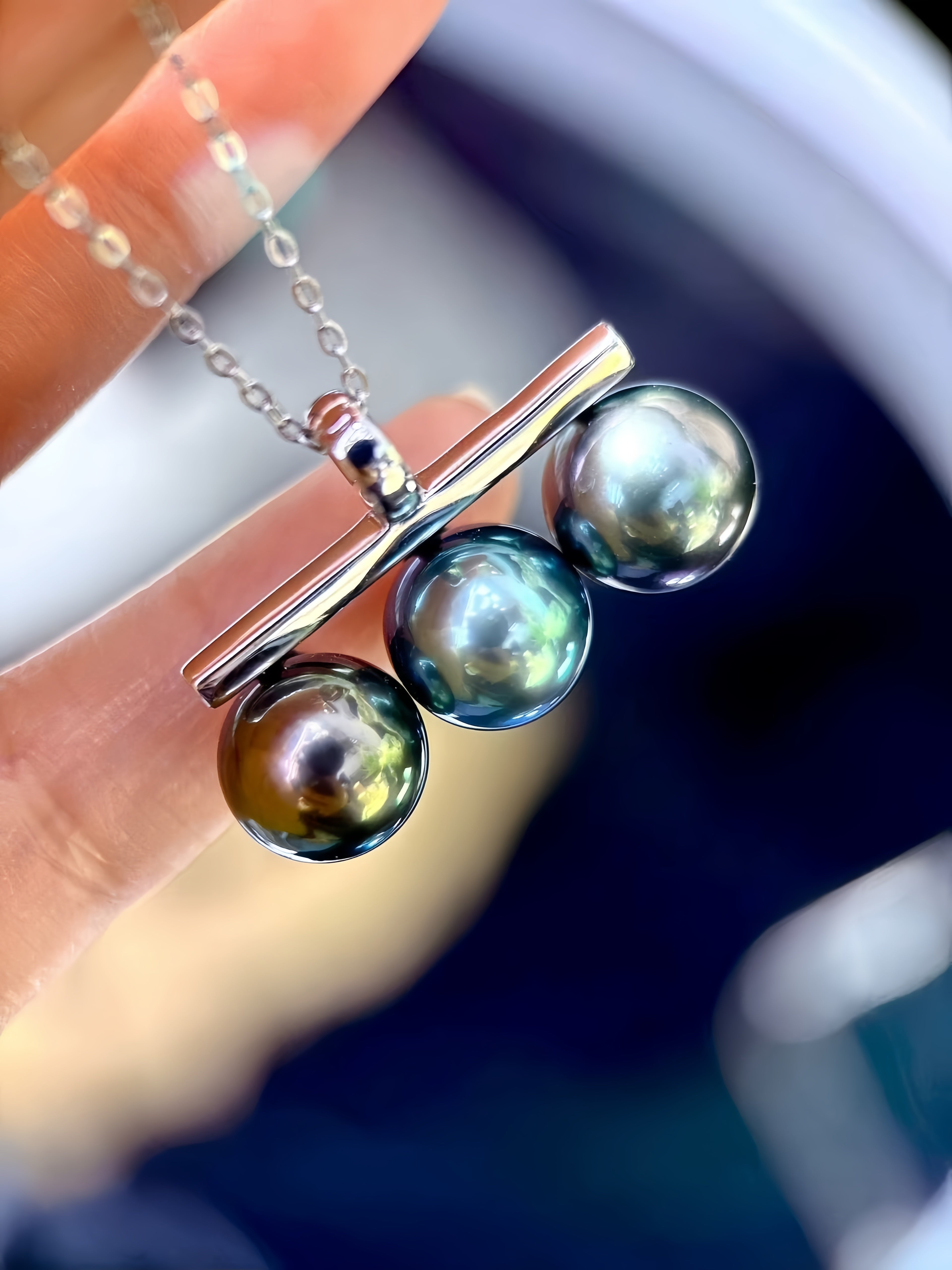 10-11mm Tahitian Pearl Pendant