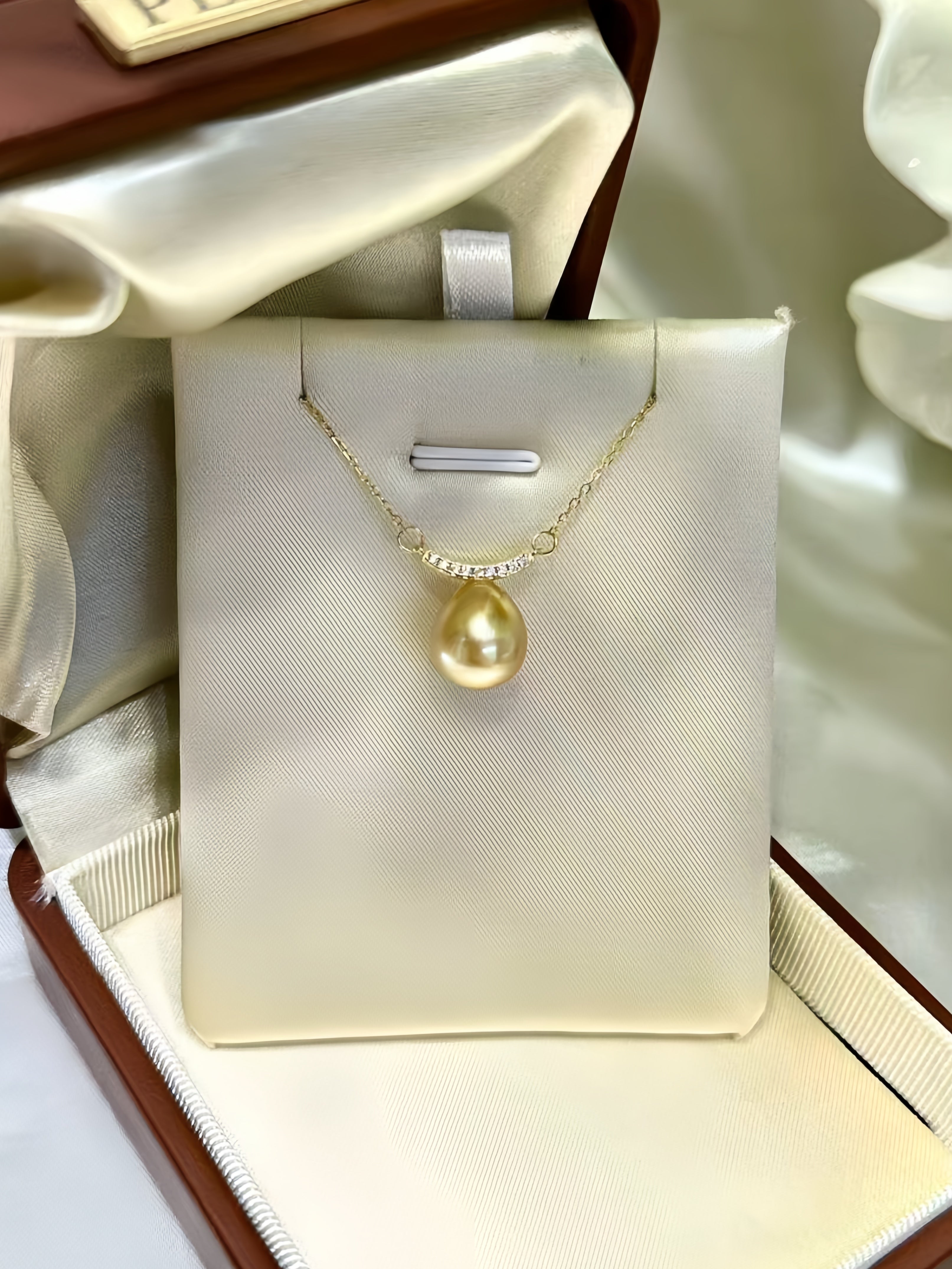 10-11mm South Sea Gold Pearl Pendant P.01