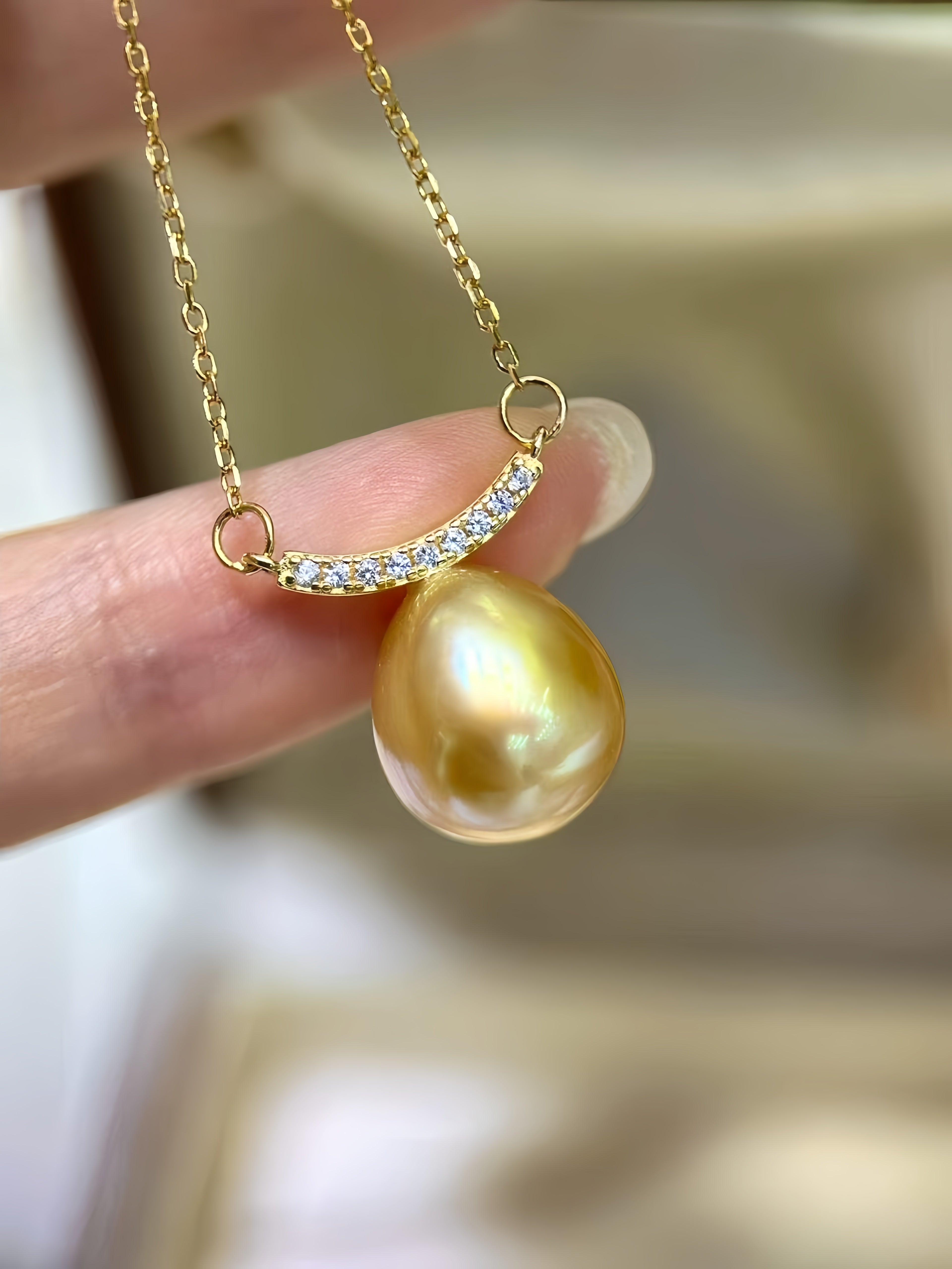 10-11mm South Sea Gold Pearl Pendant P.01