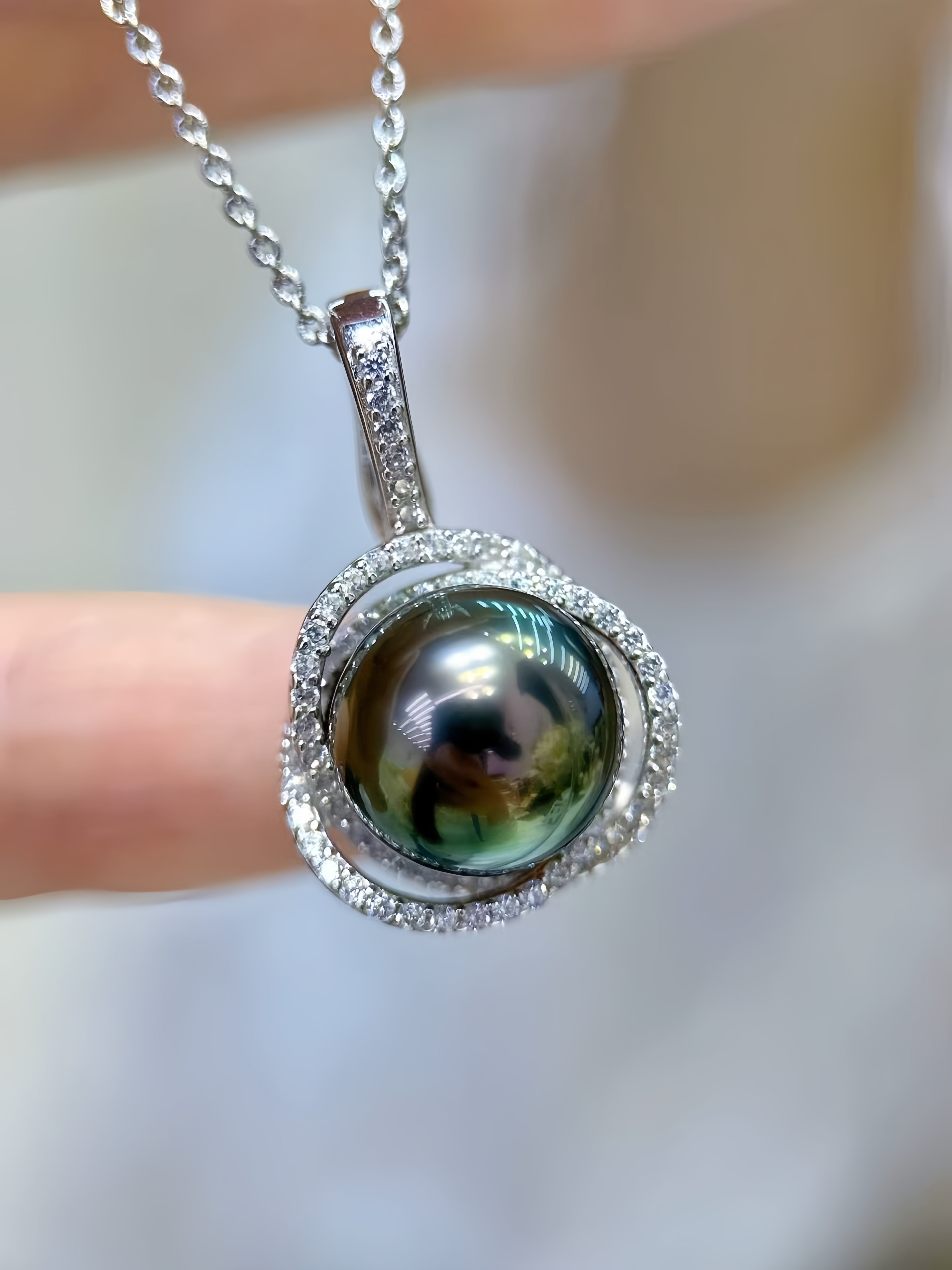 10-11mm Tahitian Pearl Pendant P.05