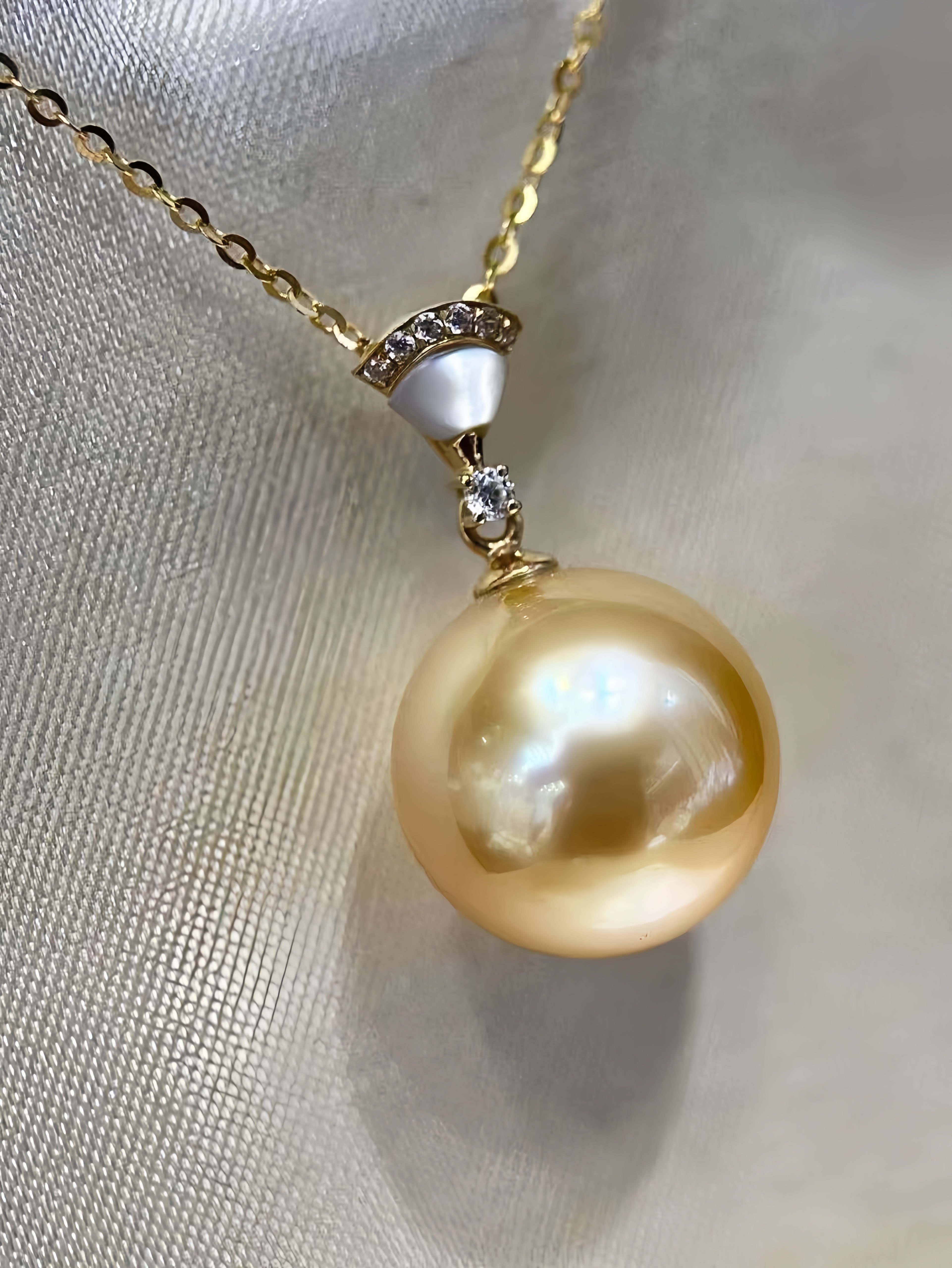 12-13mm South Sea Gold Pearl Pendant/18K Gold P.05