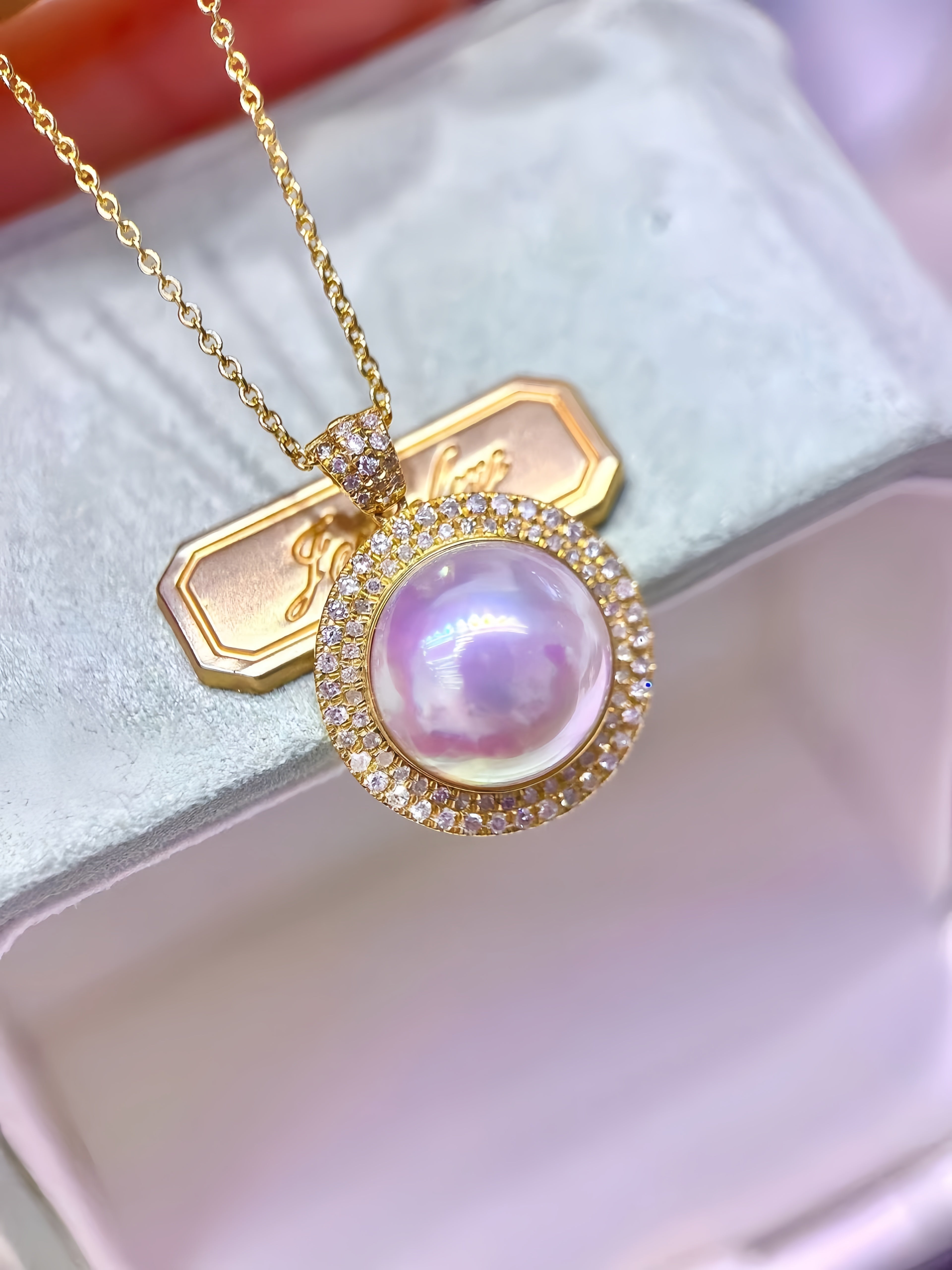 12-13mm Mabe Pearl Necklace/18K Gold N.01