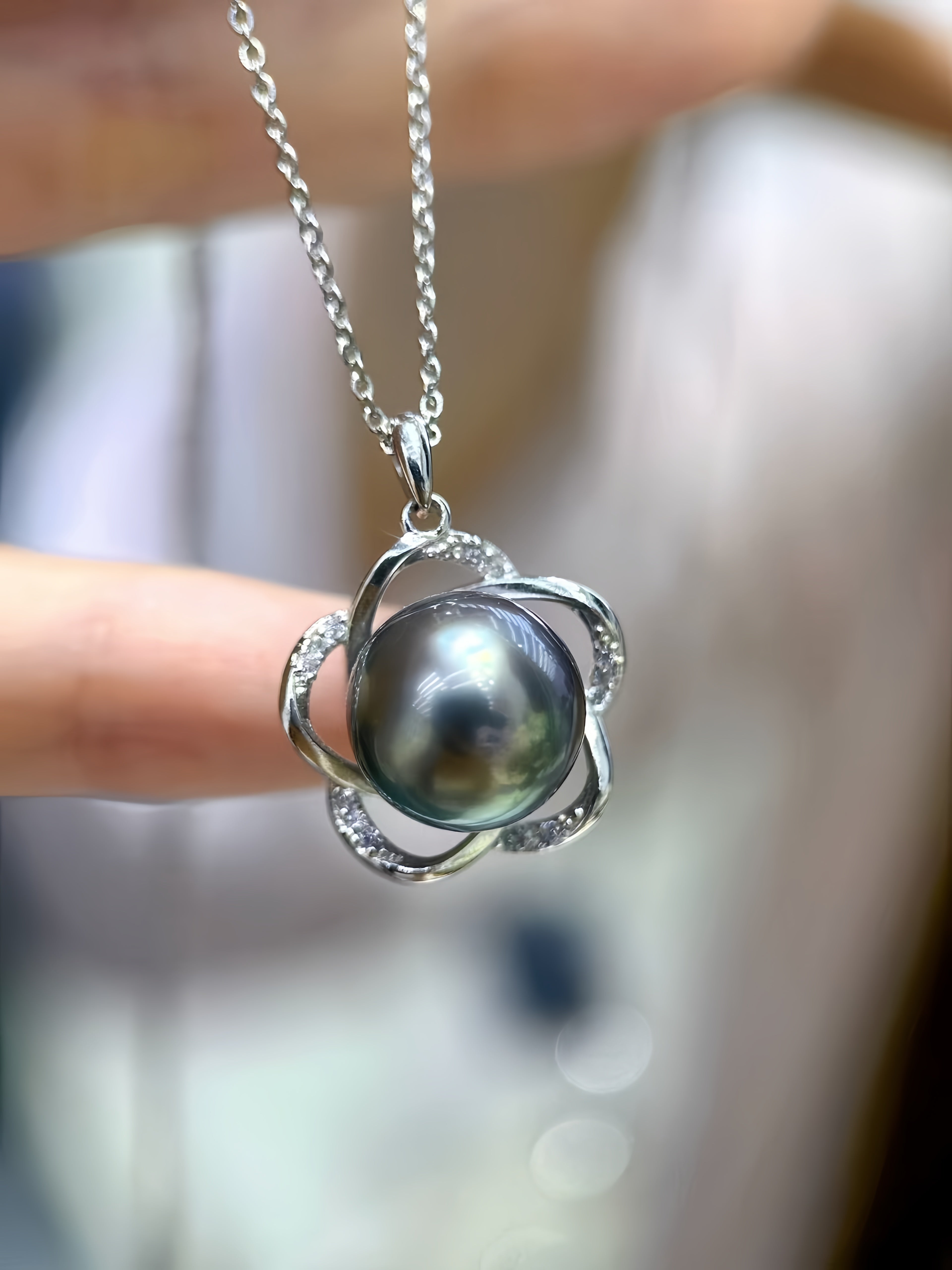 11-12mm Tahitian Pearl Pendant P.01