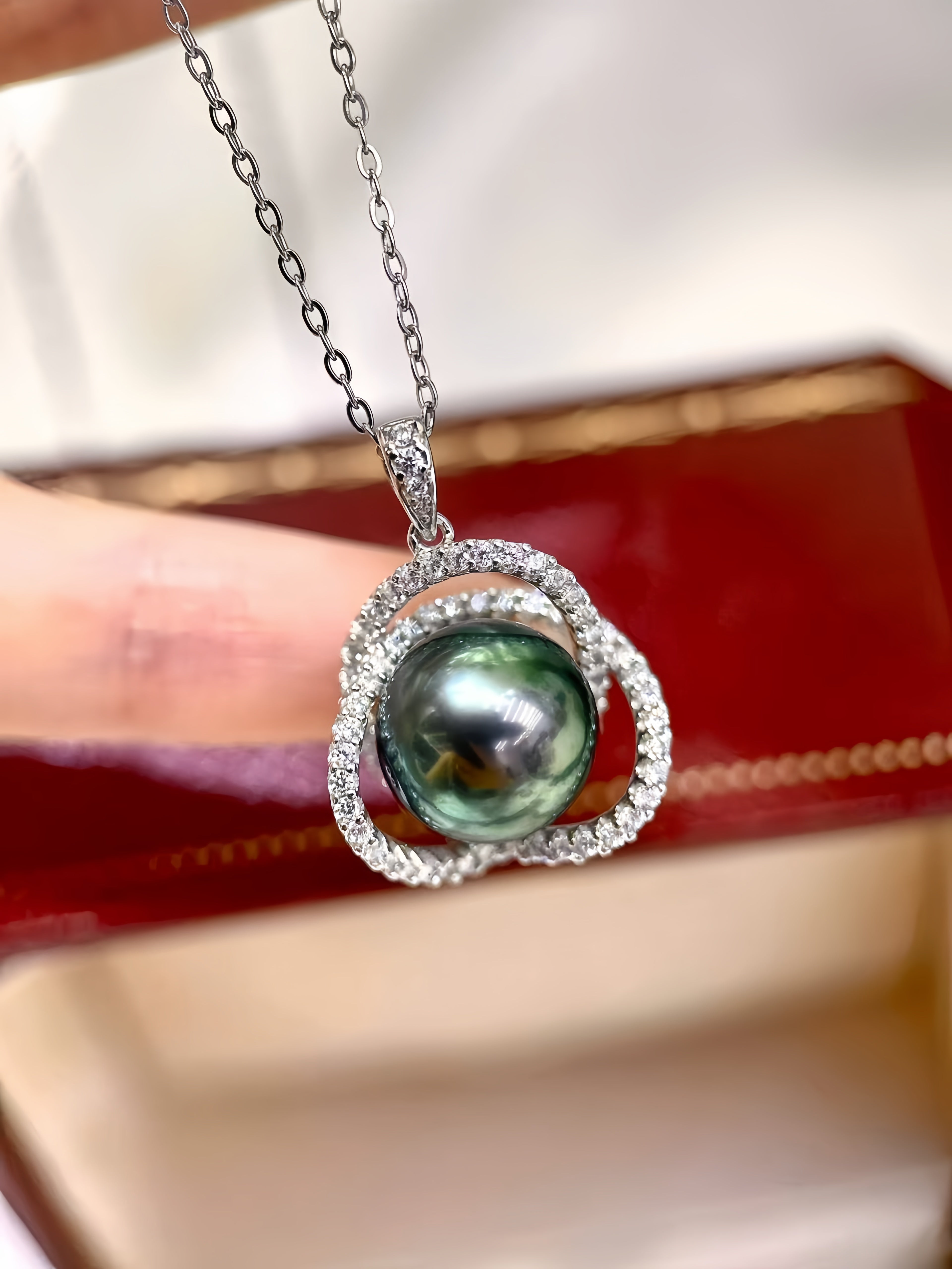 11-12mm Tahitian Pearl Pendant P.01