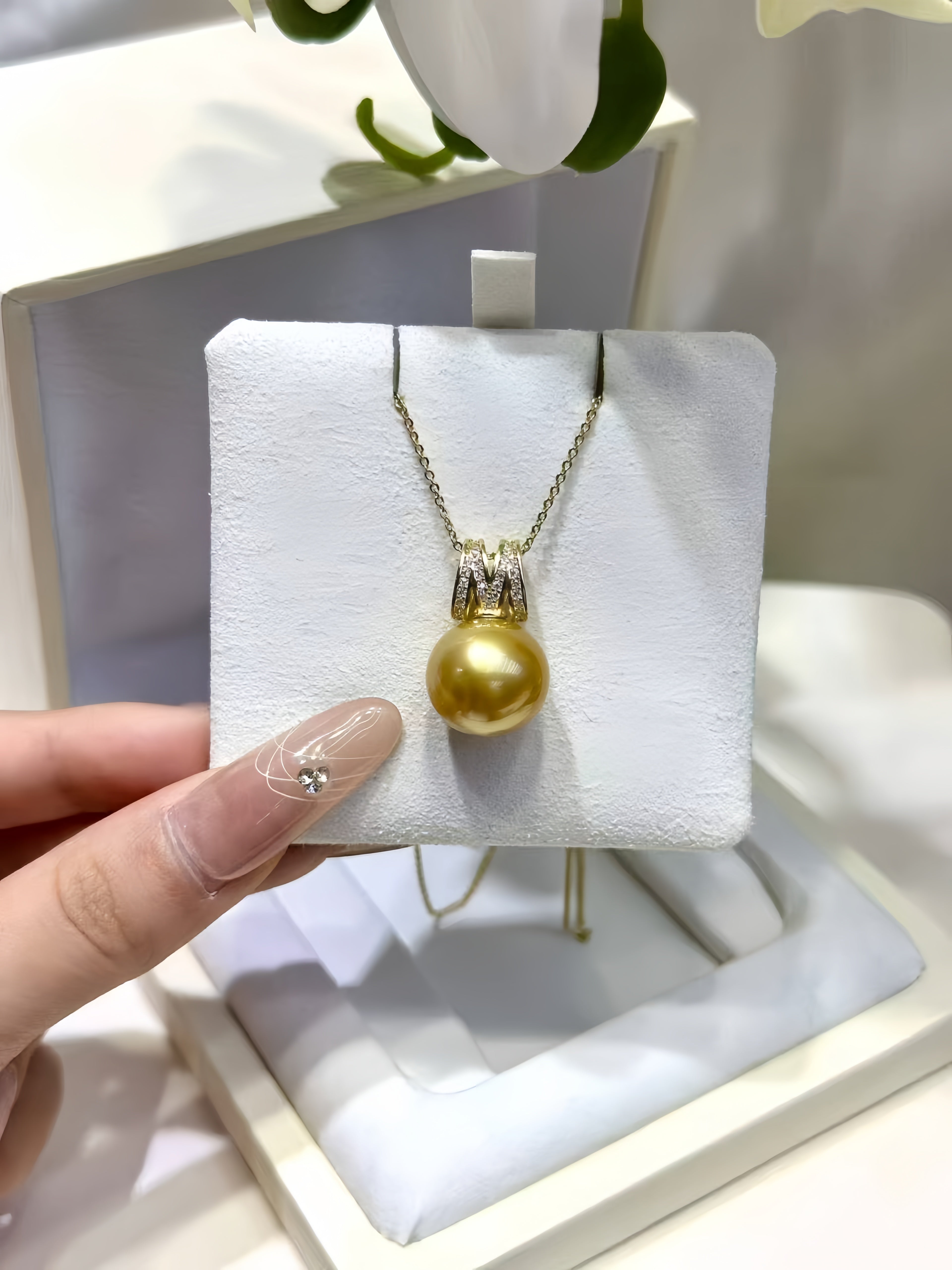 13-14mm South Sea Gold Pearl Pendant P.01