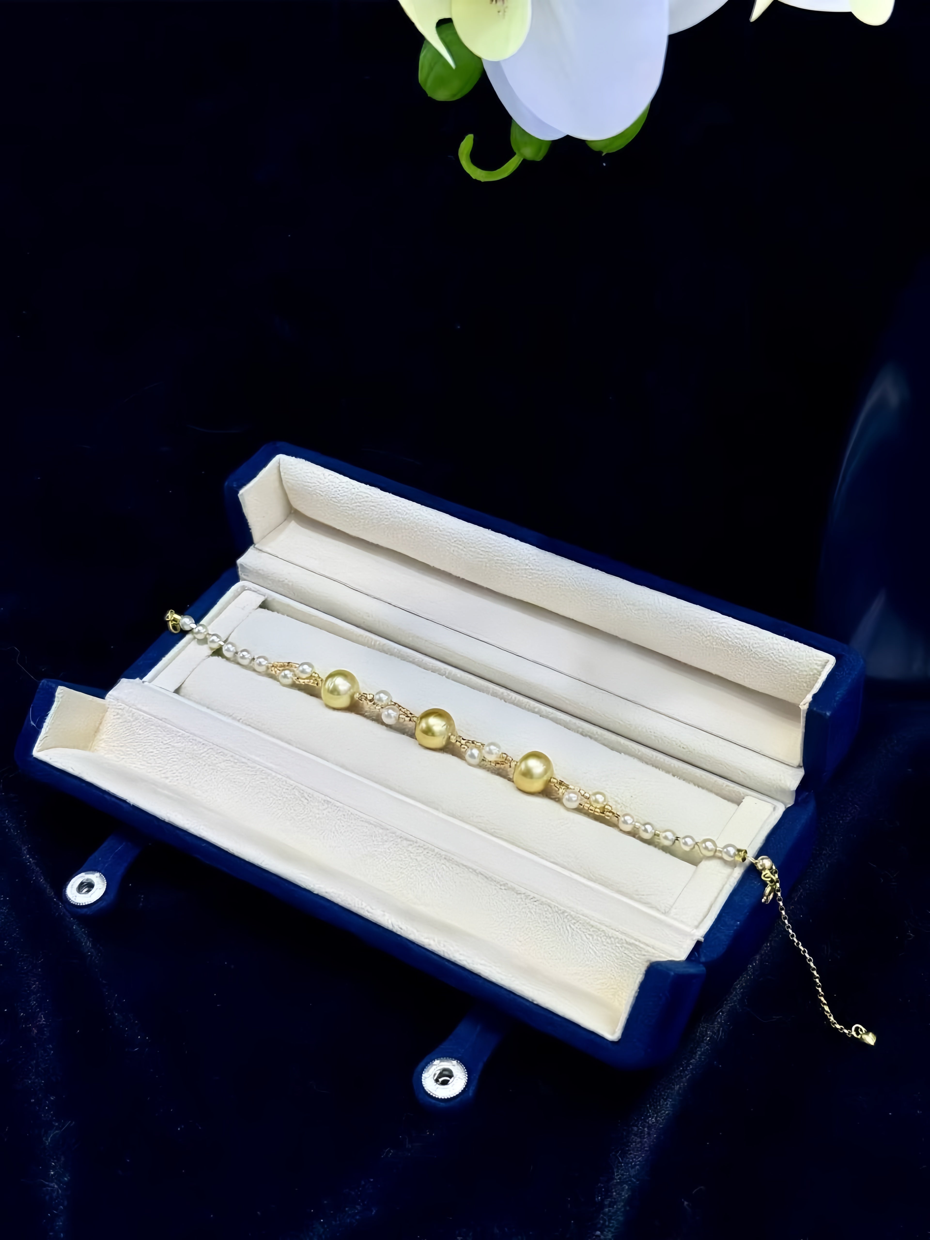 4mm Akoya&11mm South Sea Gold Pearl Bracelet B.01