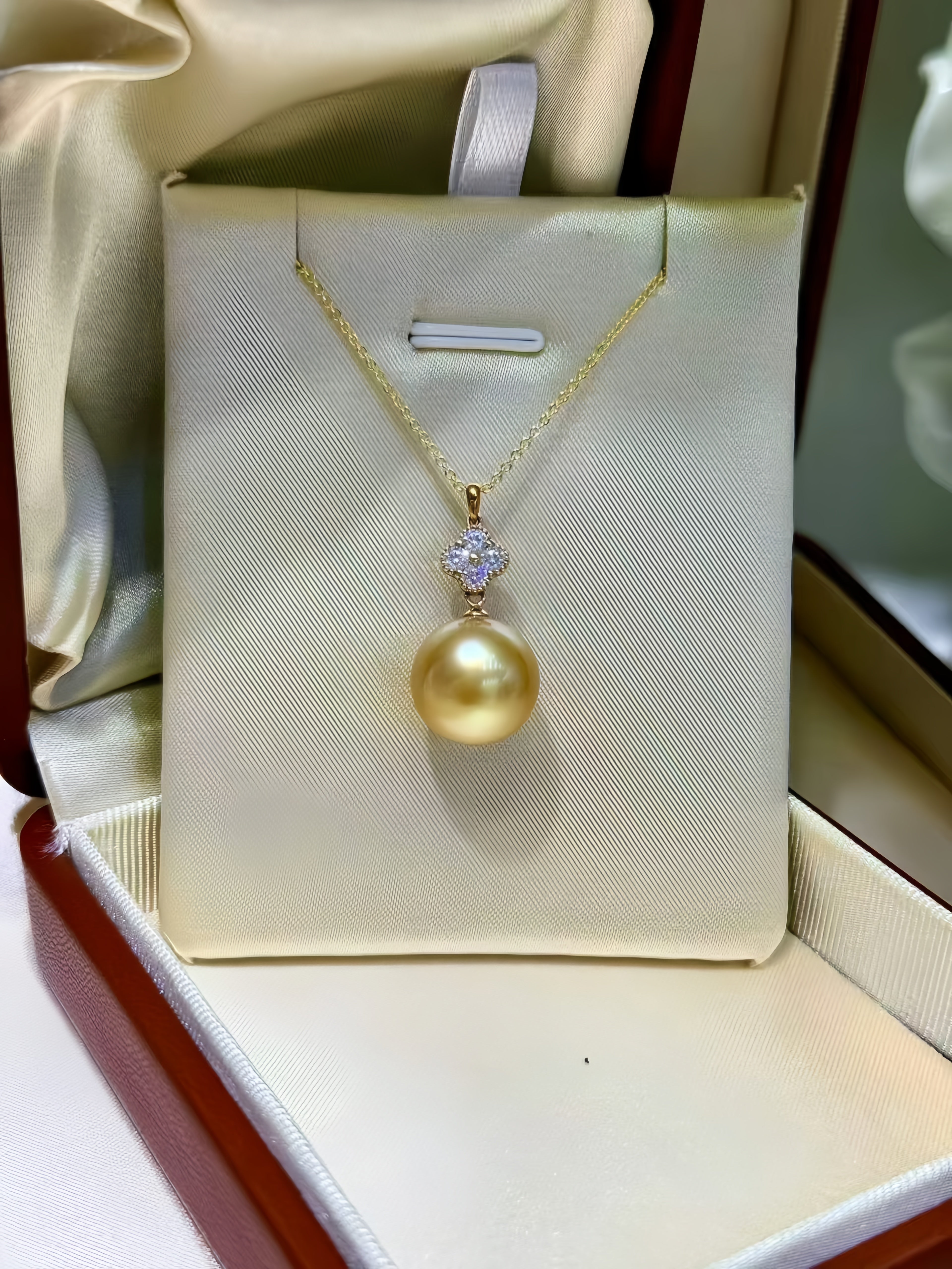 12-13mm South Sea Gold Pearl  Pendant/18K Gold P.01
