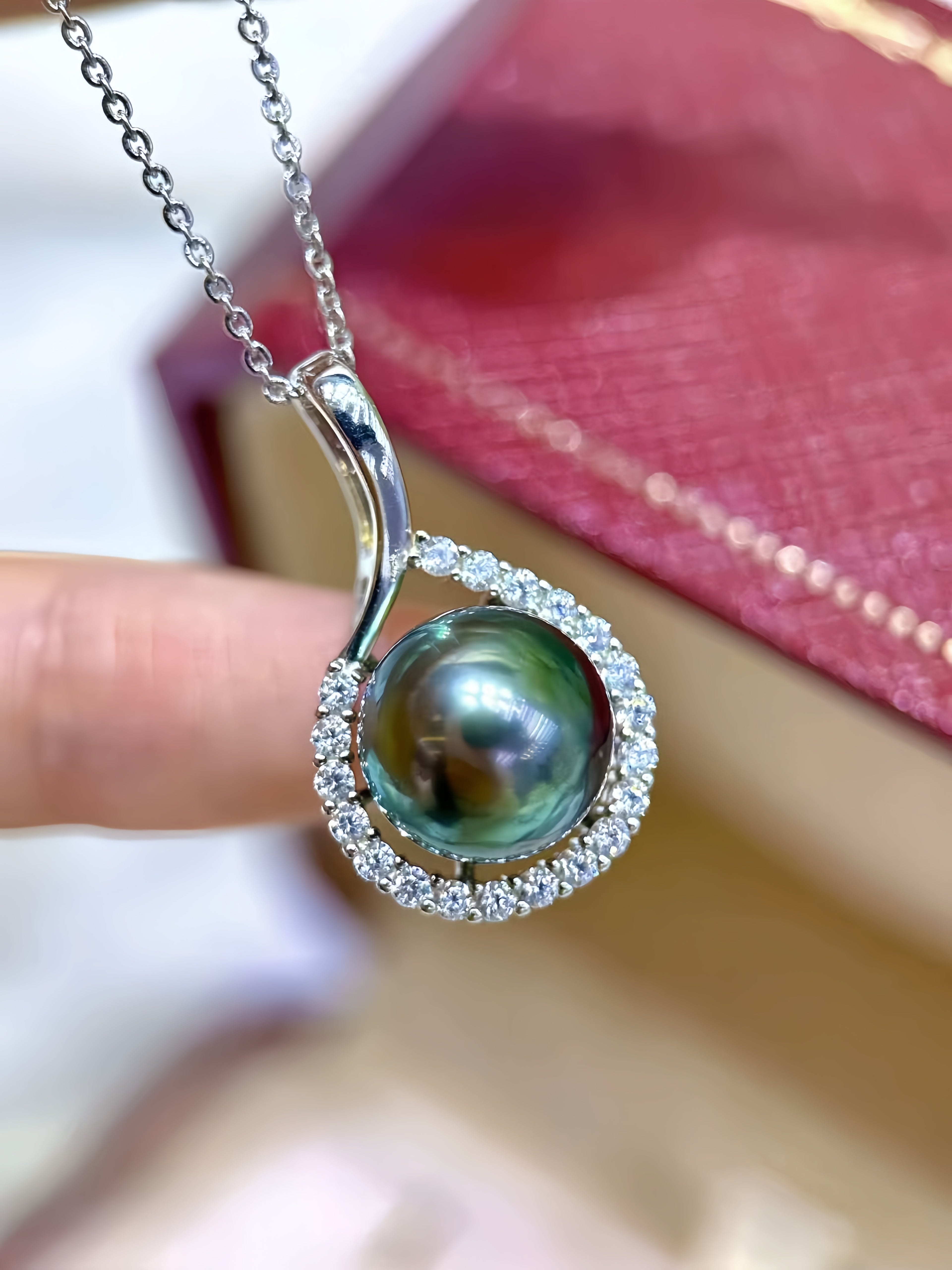 10-11mm Tahitian Pearl Pendant P.03