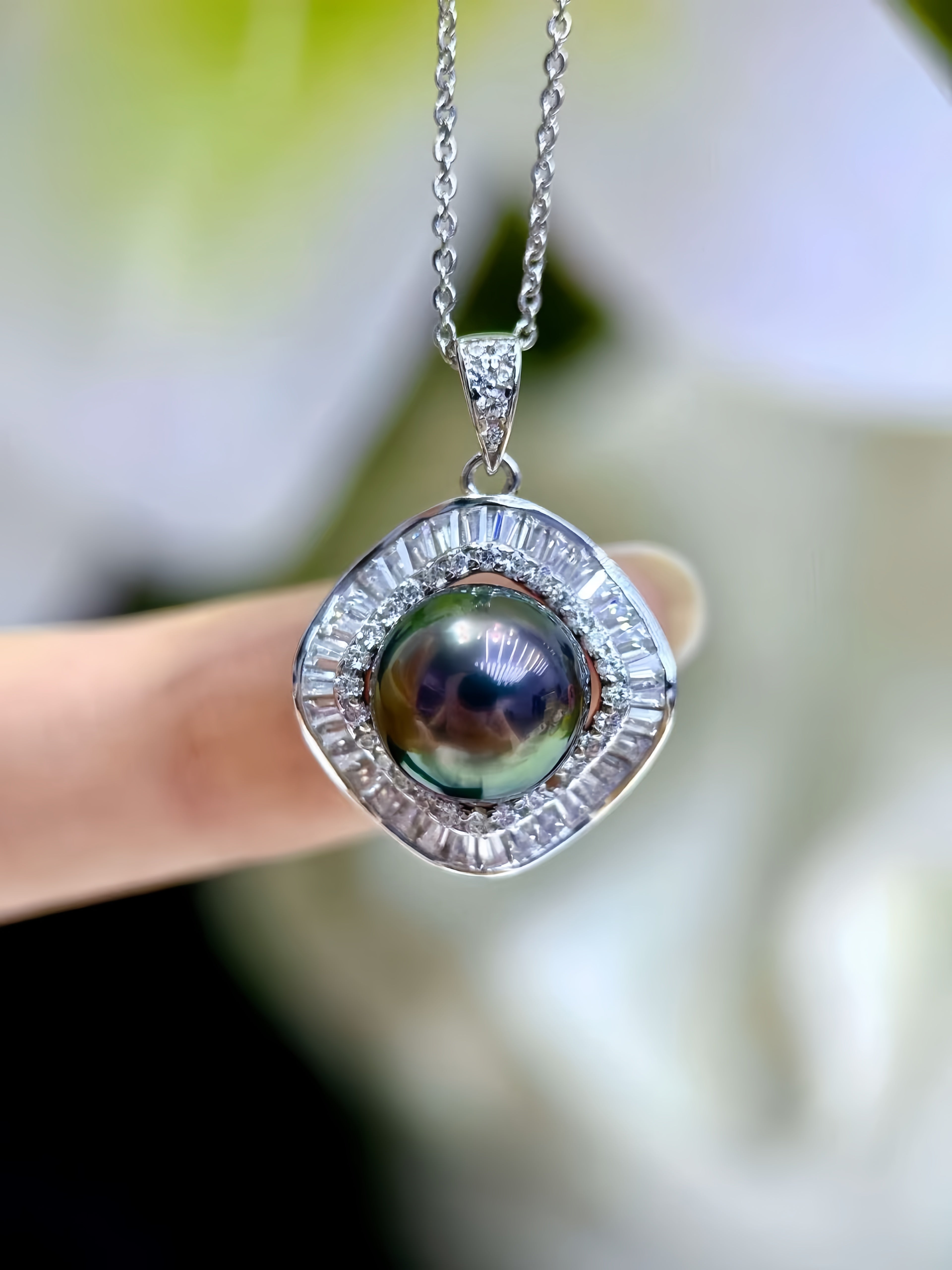 10-11mm Tahitian Pearl Pendant P.02