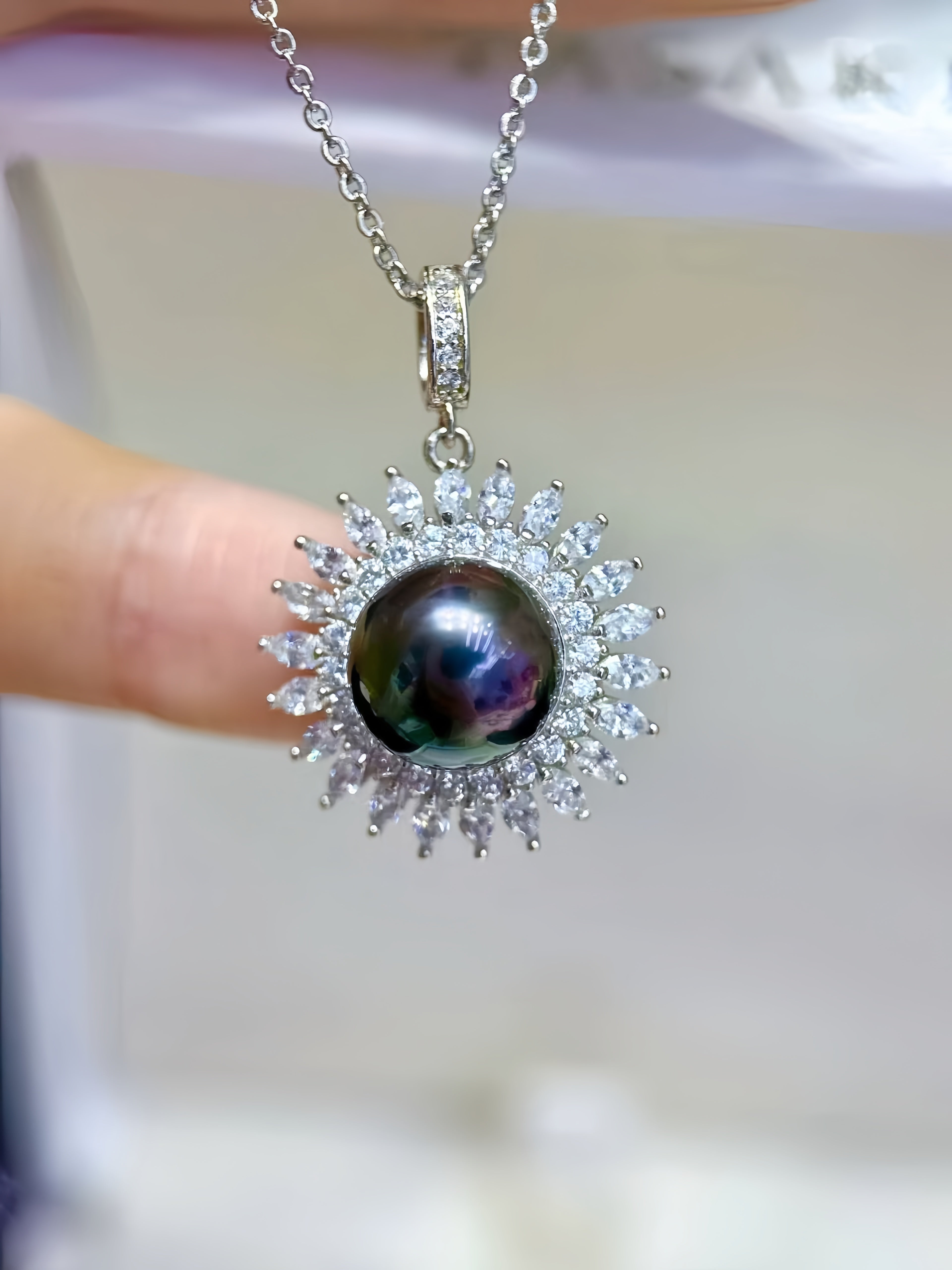 9-10mm Tahitian Pearl Pendant P.01