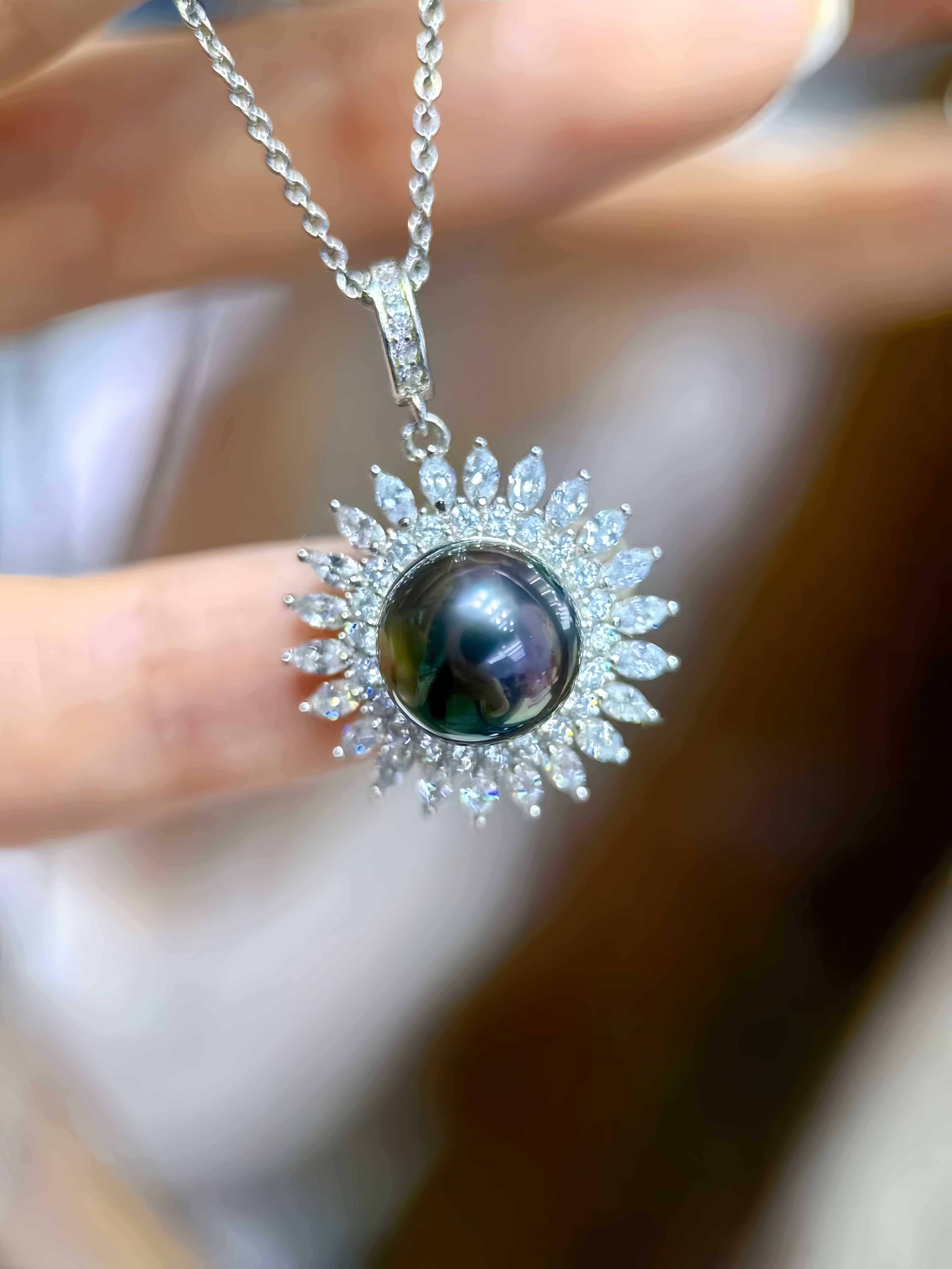 9-10mm Tahitian Pearl Pendant P.01