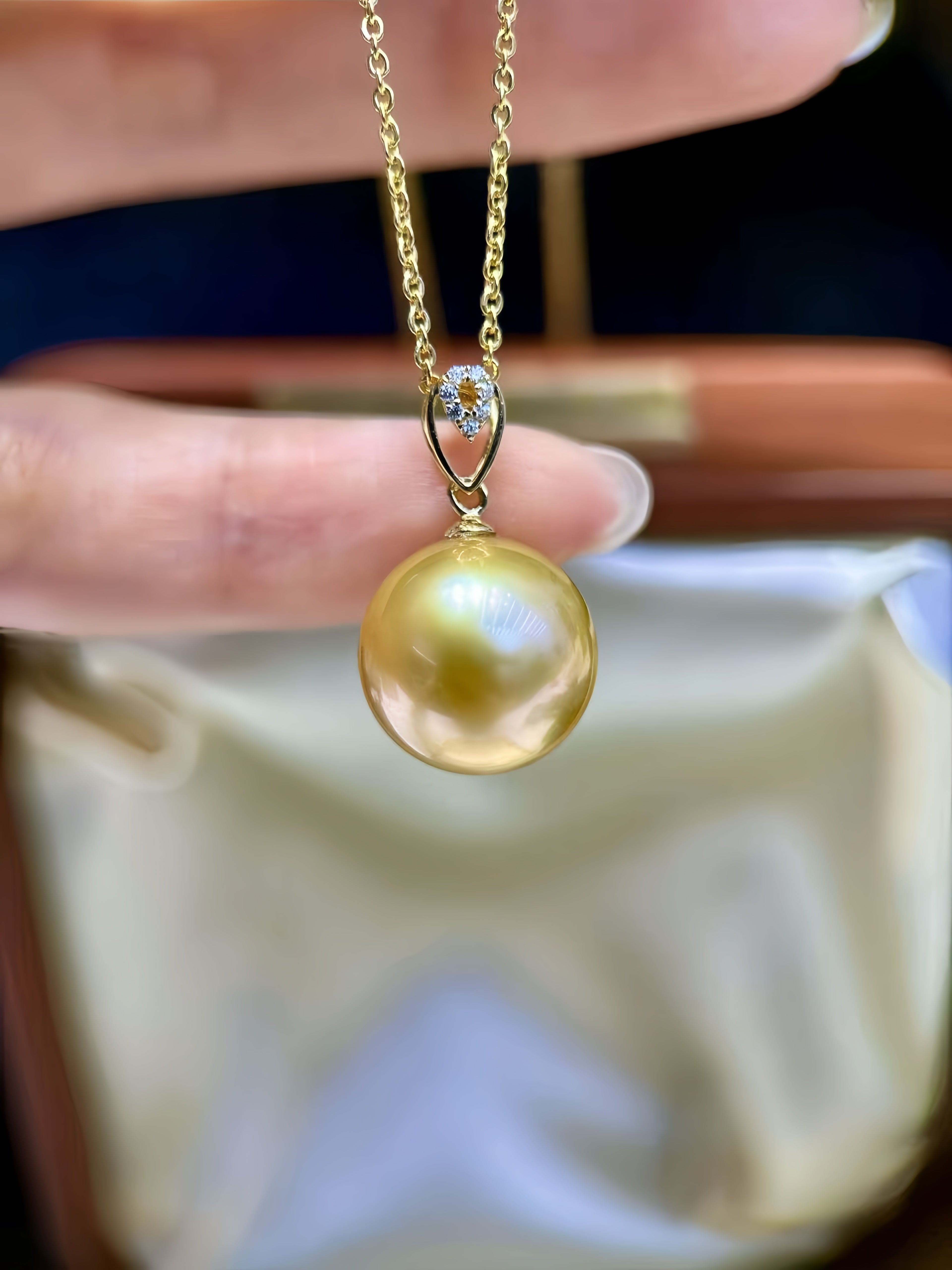 11-12mm South Sea Gold Pearl Pendant/18K Gold Setting P.01