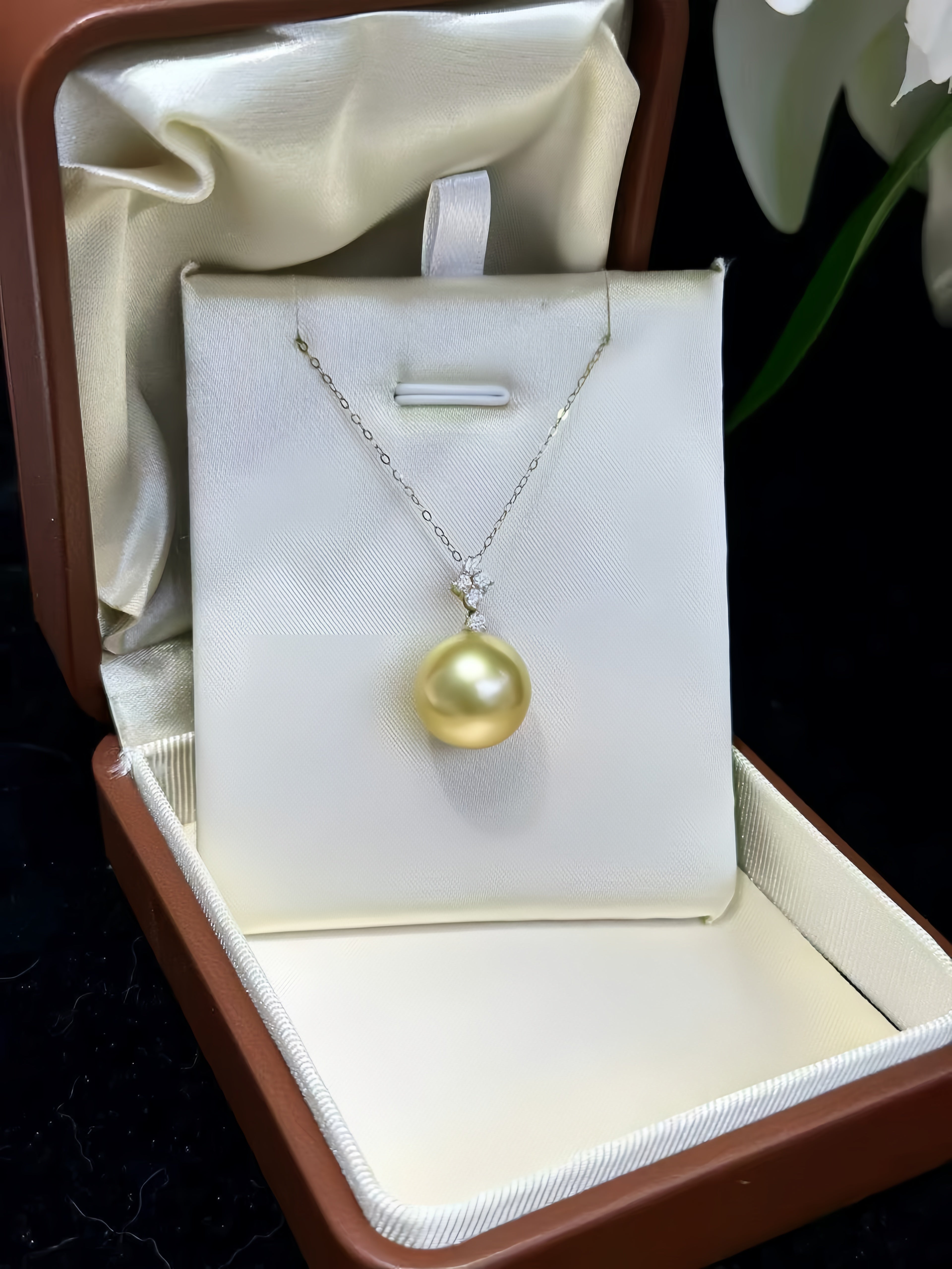 13-14mm South Sea Gold Pearl Pendant/18K Gold P.01
