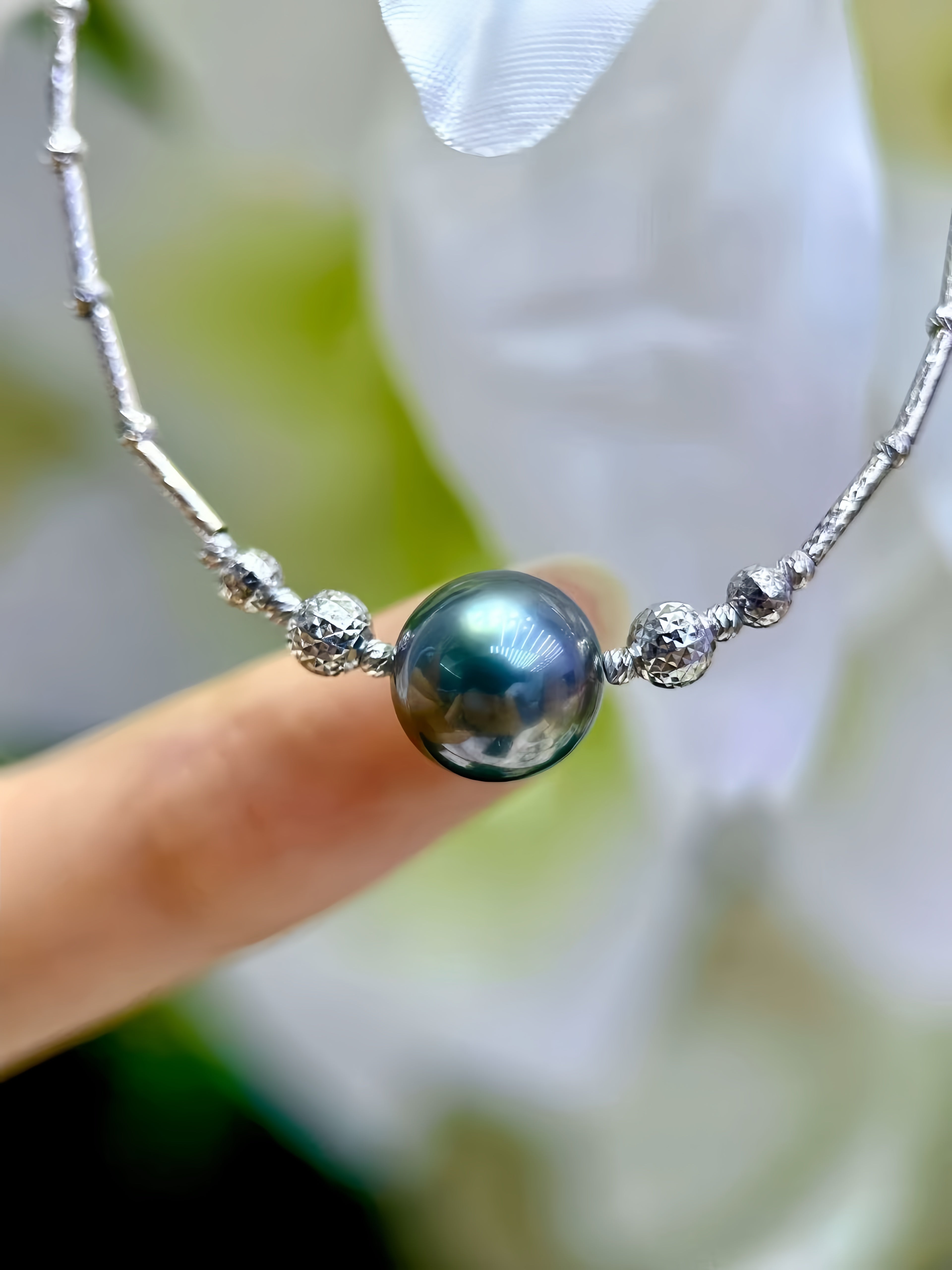 9-10mm Tahitian Pearl Bracelet/18K Gold Setting B.01