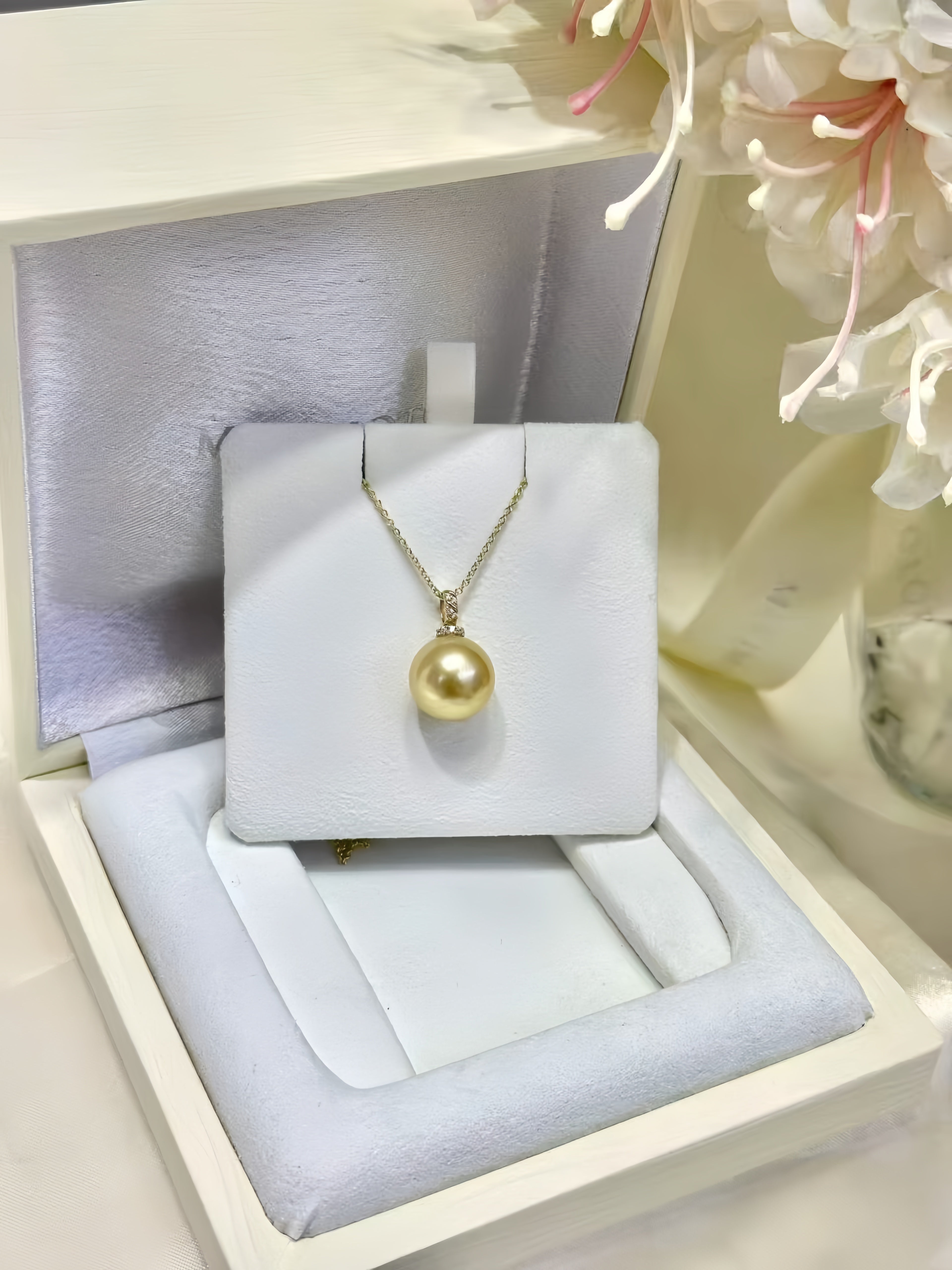 12-13mm South Sea Gold Pearl Pendant/18K Gold Setting P.01