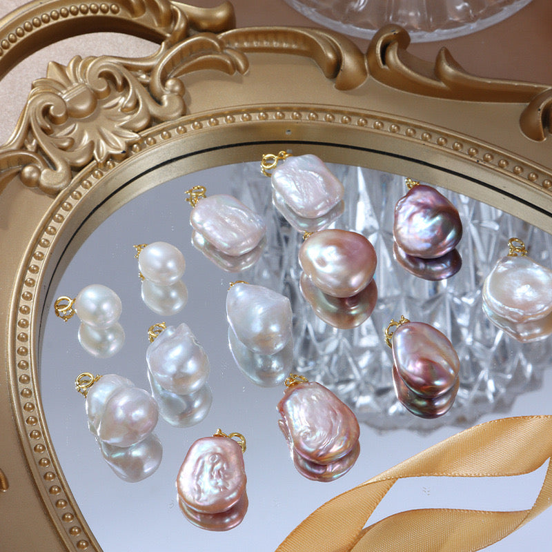 Alya's - Baroque Pearl Pendant