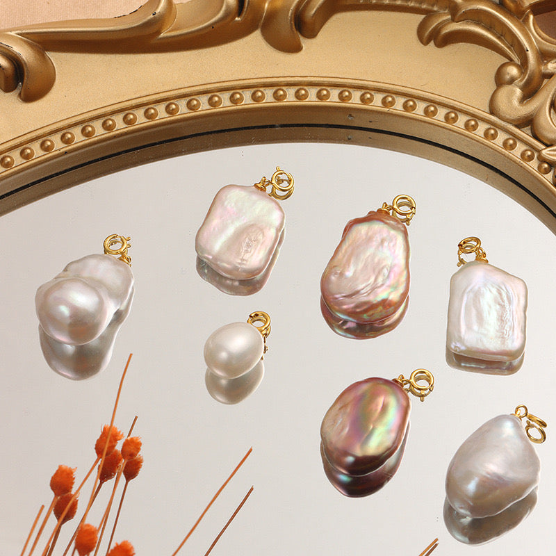 Alya's - Baroque Pearl Pendant