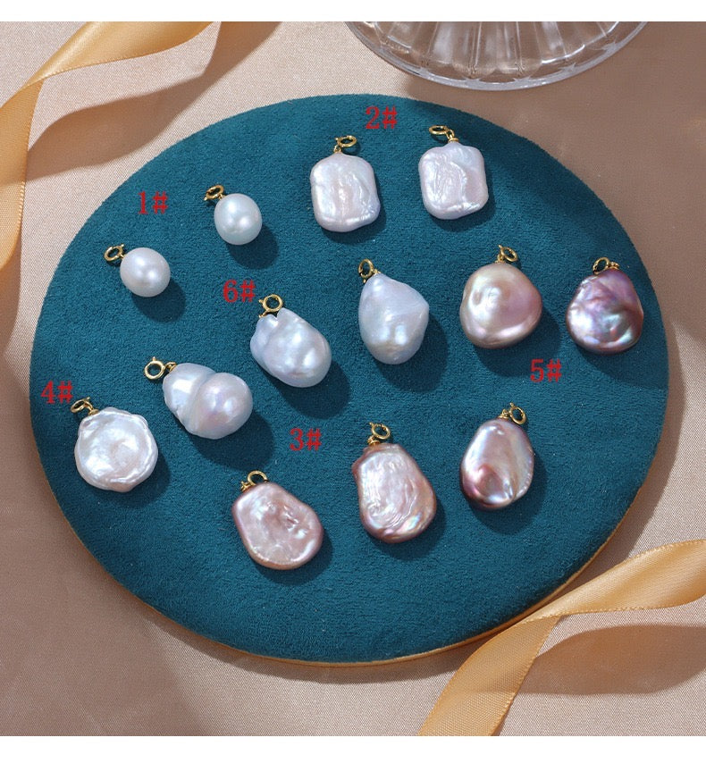 Alya's - Baroque Pearl Pendant