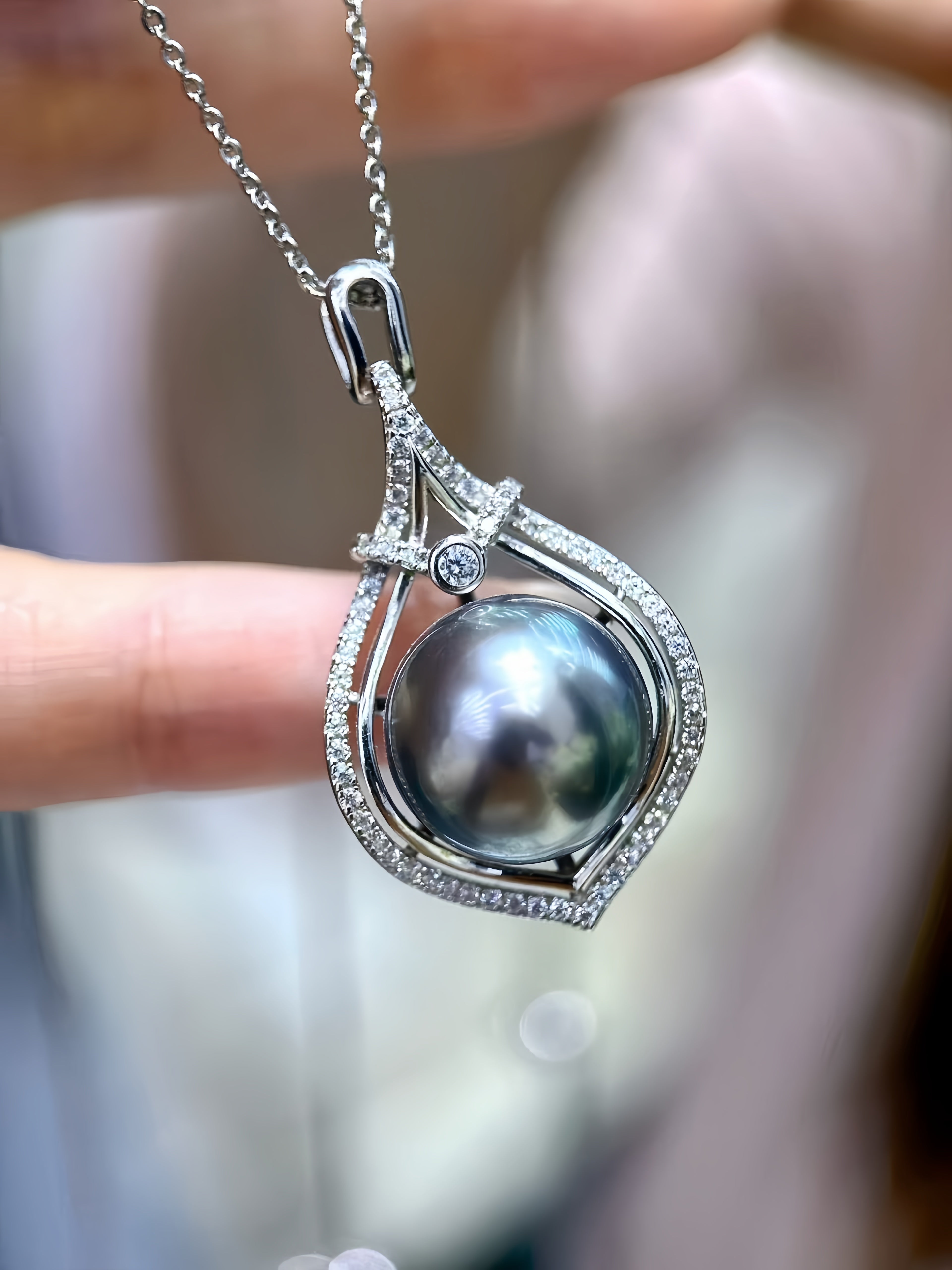 12-13mm Tahitian Pearl Pendant P.01